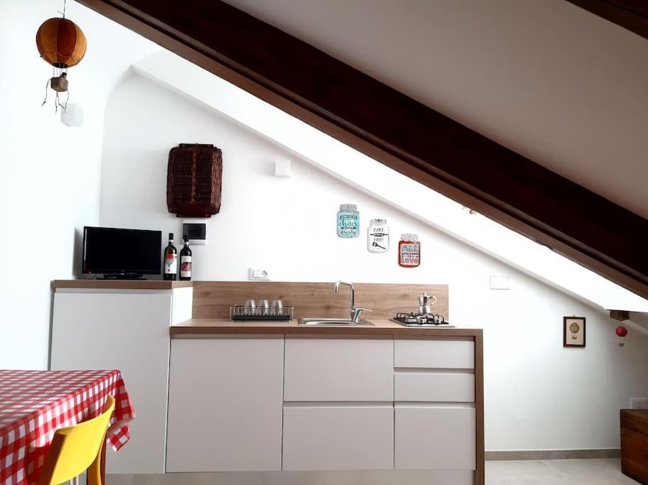 Ferienwohnung La Mansarda Delle Mongolfiere Turin Exterior foto