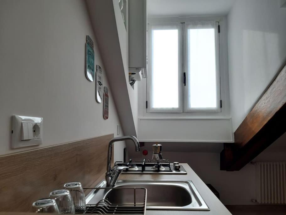 Ferienwohnung La Mansarda Delle Mongolfiere Turin Exterior foto